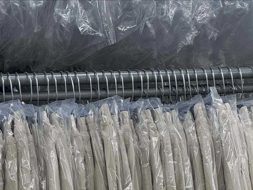 Photo by 준호 팩토리 I 지속가능 패션 봉제공장 on September 12, 2025. May be an image of clothes hanger, rack and text.