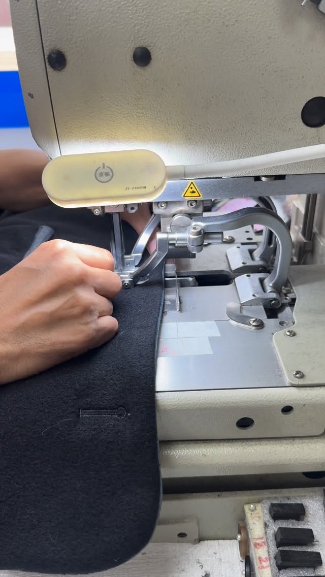junho_factory 게시물 이미지: I 단추구멍 큐 작업
테스트를 거친 후,
가장 깔끔하고 예쁜 큐로...