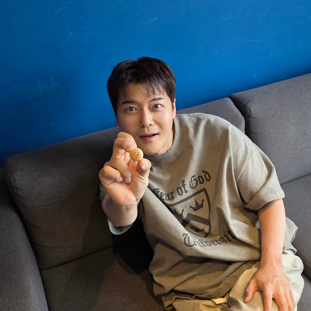 junhyunmoo 게시물 이미지: 오잉? 열자마자?