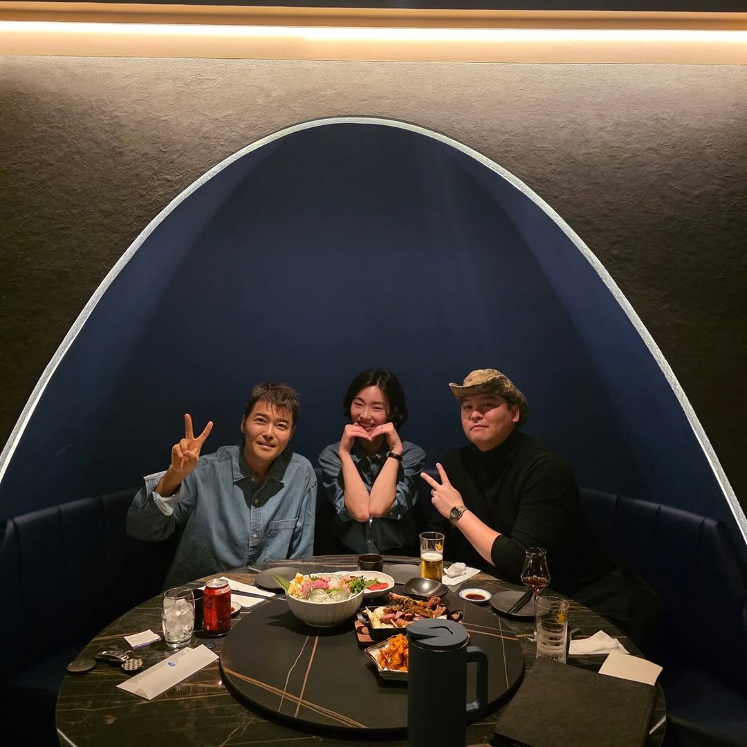 junhyunmoo 게시물 이미지: 인생 첫 주례♡ 둘은 인생 첫걸음
우리 모두 첫경험