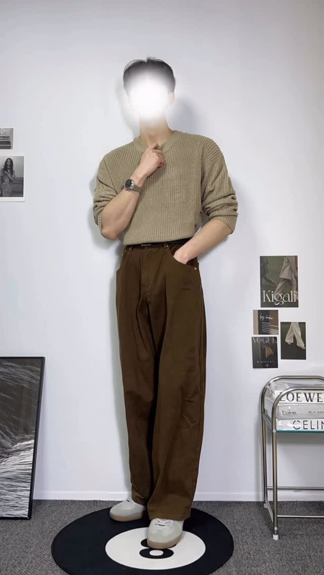 junji_66 게시물 이미지: 미니멀한 니트코디 😀

팔로우 후 디엠으로 
해당 릴스 보내주시면 제품 링크
전부...