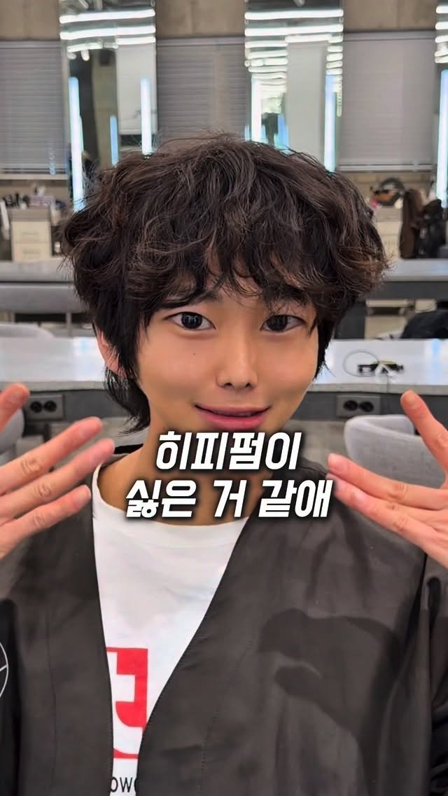 juri_meori 게시물 이미지: 만우절인거 가탱 ↗ 🧏🏻‍♂️ #카와이이다케쟈다메데스까
.
(모델분과 합의된...