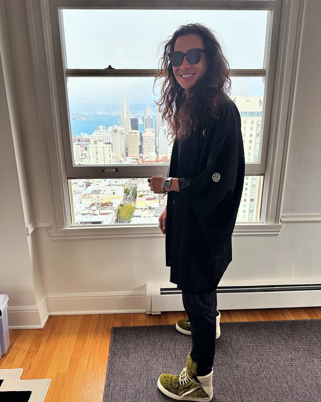 justinkan 게시물 이미지: LFG! 

Thanks for the robe @upekabee...