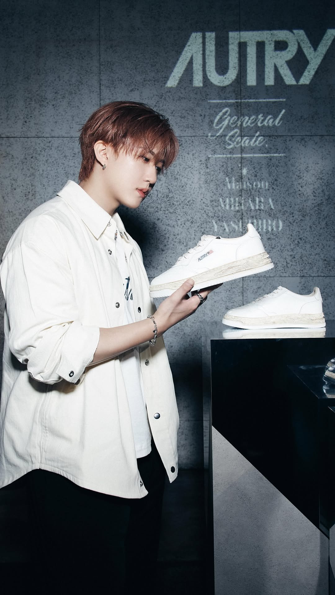 jutdwae 게시물 이미지: Our beloved @jutdwae living the full Autry...