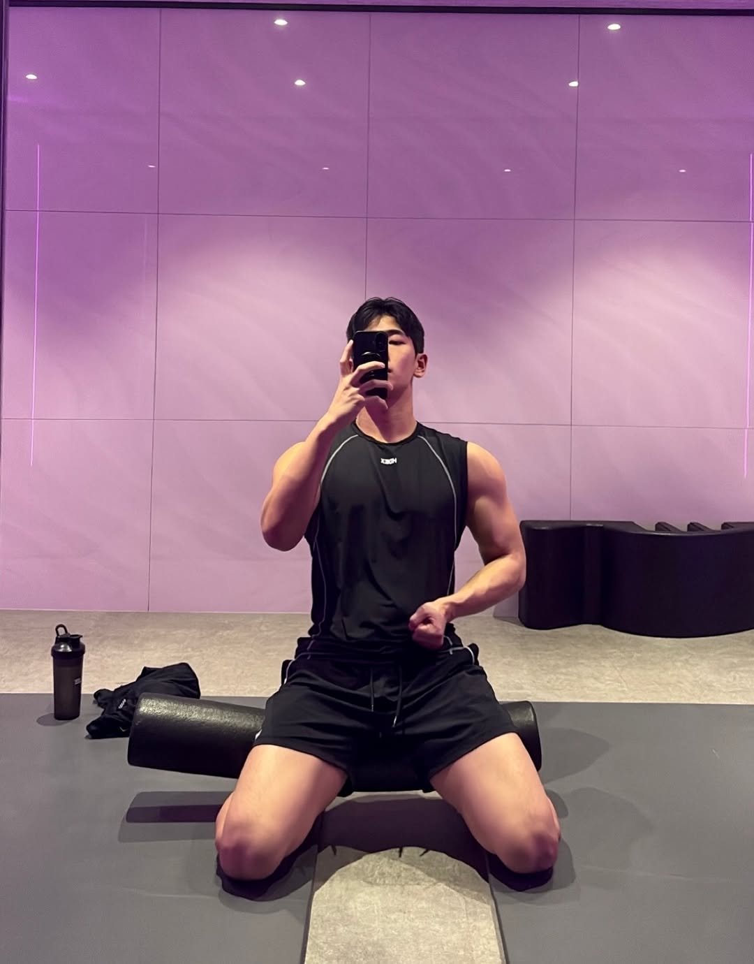 Photo shared by 이준한 on January 27, 2026 tagging @hdex__official. May be an image of one or more people, biceps, people practicing yoga, activewear, mat and text.