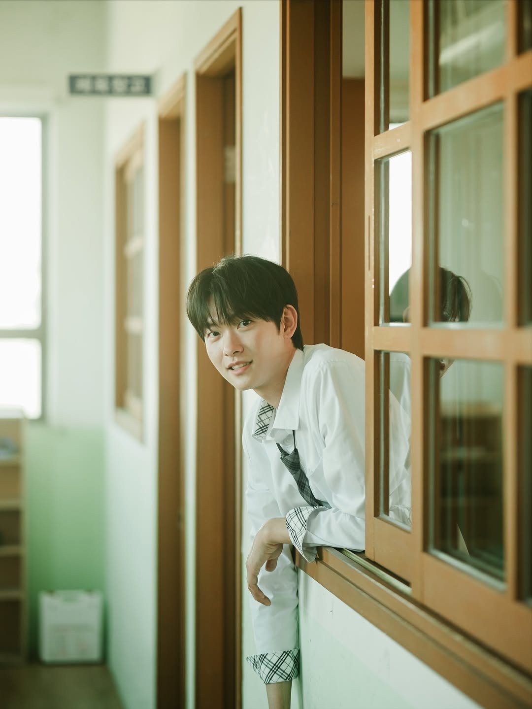 Photo by 백정훈 on October 22, 2025. May be an image of child.