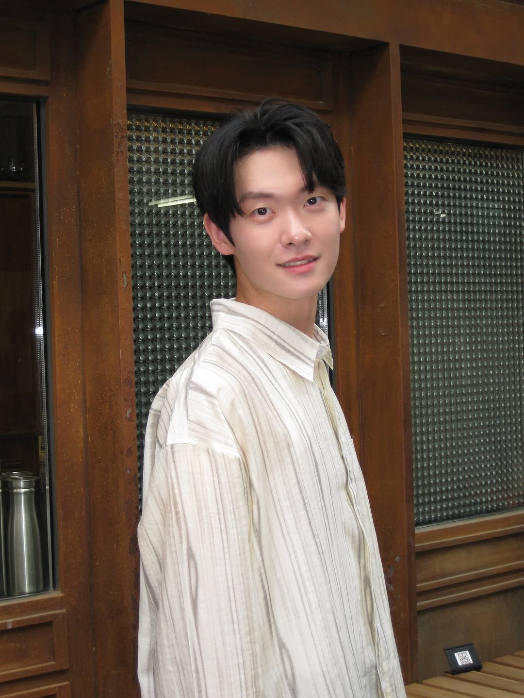 Photo by 백정훈 on September 04, 2025. May be an image of 1 person, bolo tie and text.