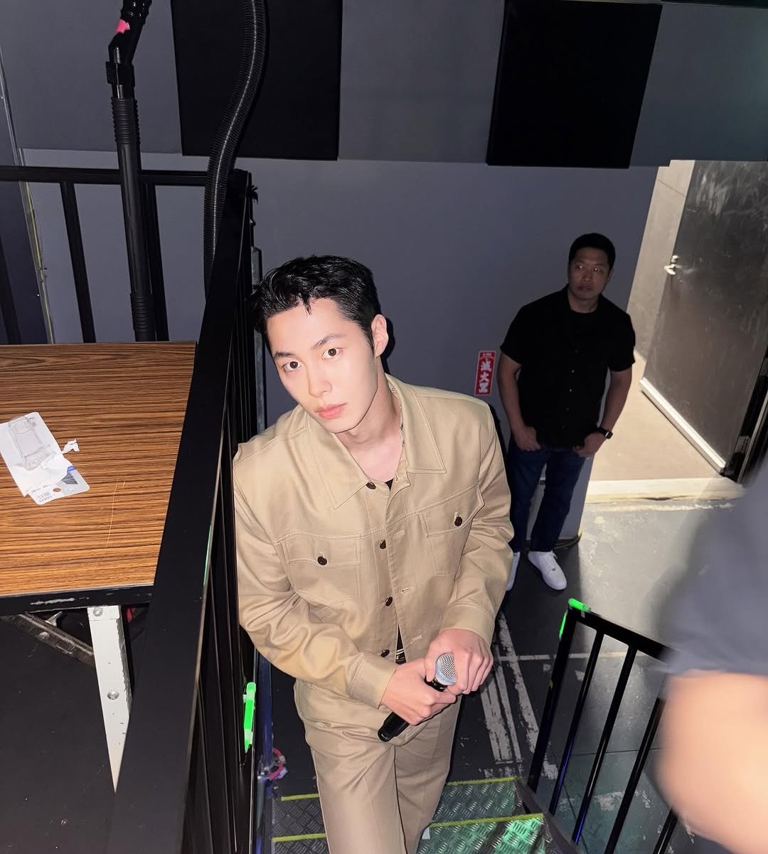 Photo by 이재욱 on October 15, 2025. May be an image of top and text.