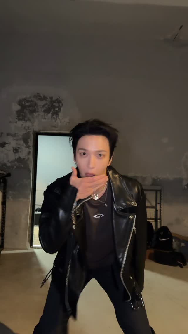 jyheffect0622 게시물 이미지: #Killer_Joy 뮤비 촬영 대기중에 계속 앞으로 돌진하는 돌파게티 한번...