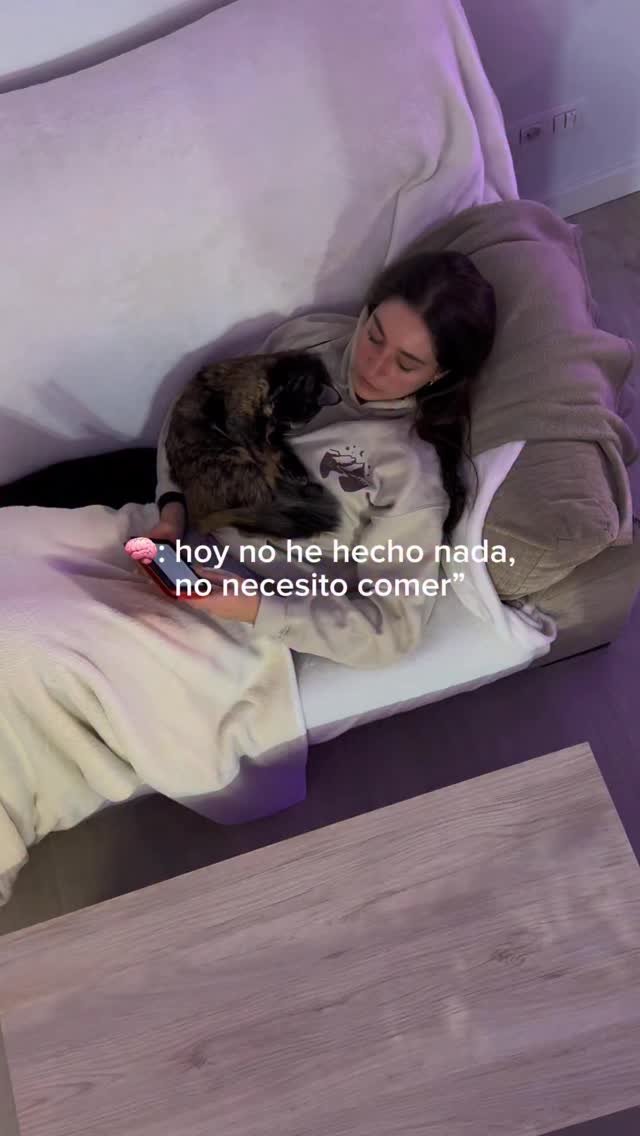 jynfits 게시물 이미지: No se trata de darle comida a tu cuerpo porque...