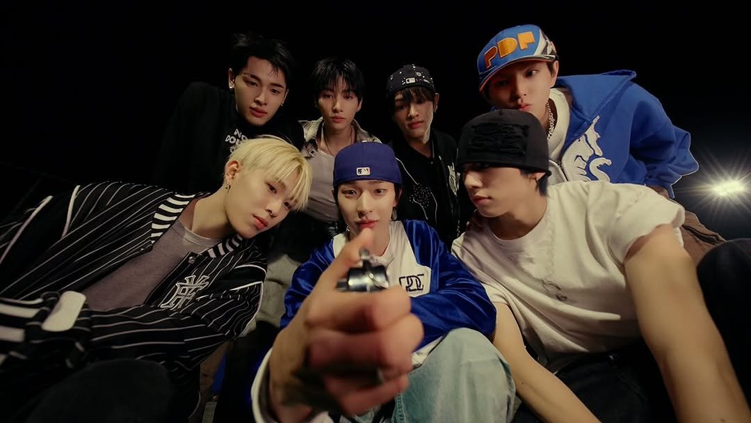 jypentertainment 게시물 이미지: NEXZ(넥스지) "Mmchk" : 100 Mmchk moments...