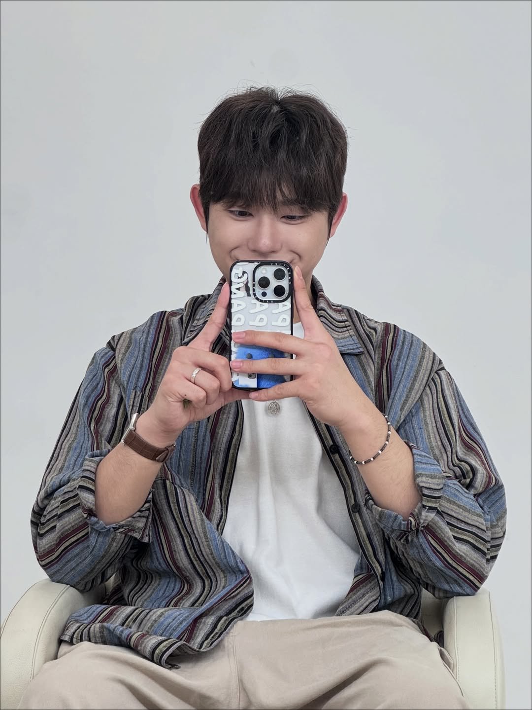 Photo by 김재현 on November 21, 2025. May be a selfie of phone and text.