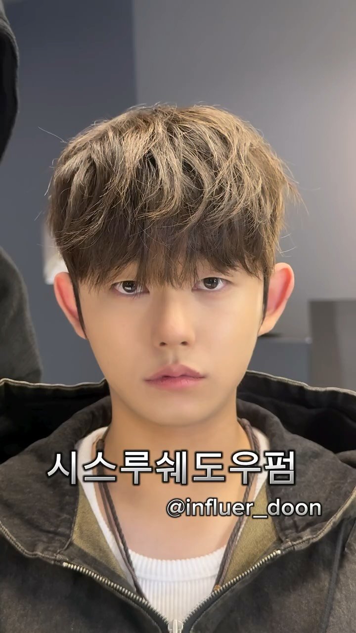 k__xx__jh 게시물 이미지: 시스루쉐도우펌

여자친구 만들고싶은 사람 펌해 난 없어

압구정로데오 인플러...