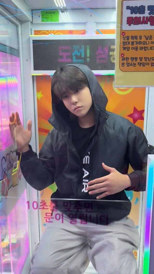 k__xx__jh 게시물 이미지: 퇴근하고 펀치치러 갔는데 ...