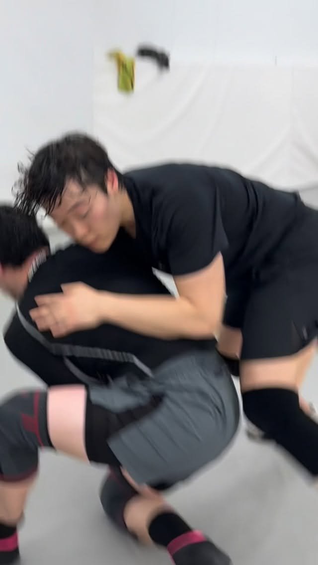 k_wrestling_hongdae 게시물 이미지: 업어치기 들어갔는데 상대가 빠졌을 때 암드래그로 연결!
상대 반응에 따라 연결해서...