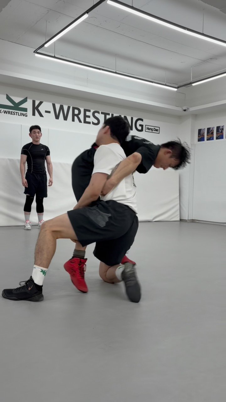 k_wrestling_hongdae 게시물 이미지: 📍홍대, 합정 레슬링 전문 체육관
케이레슬링 홍대점에서 레슬링을 재미있게...