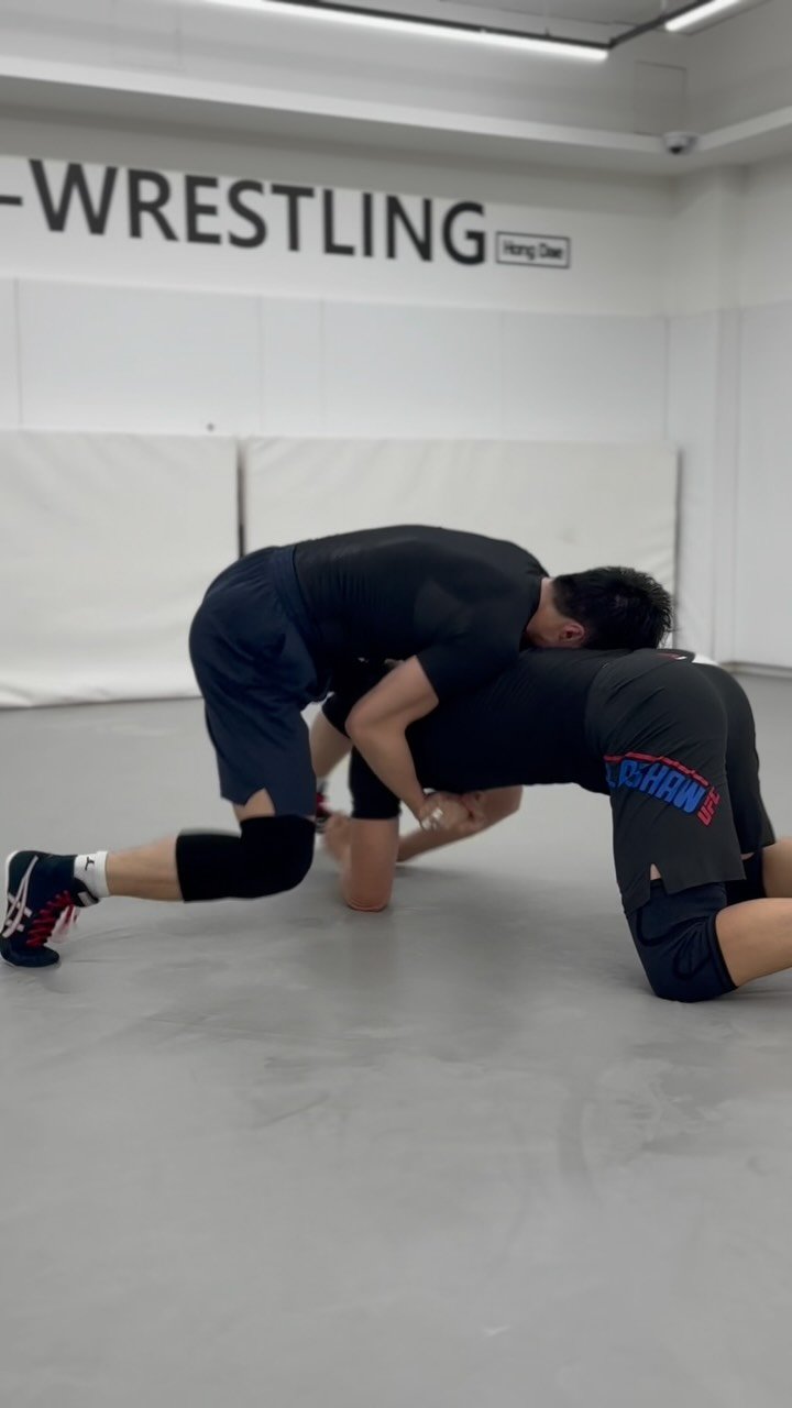 k_wrestling_hongdae 게시물 이미지: 레슬링을 쉽고 재밌게! 케이레슬링 홍대점!
재밌게 레슬링 하면서 땀흘리고...