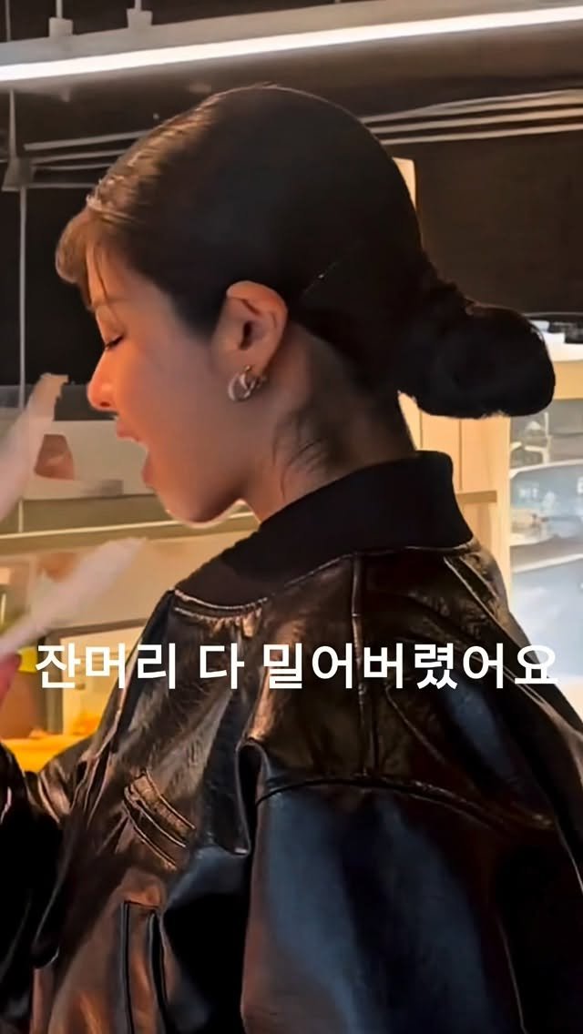 ka___young2000 게시물 이미지: 이 브금쓰면 전부 신신애 같아진다매요? ><

지저분한 뒷목털 good...