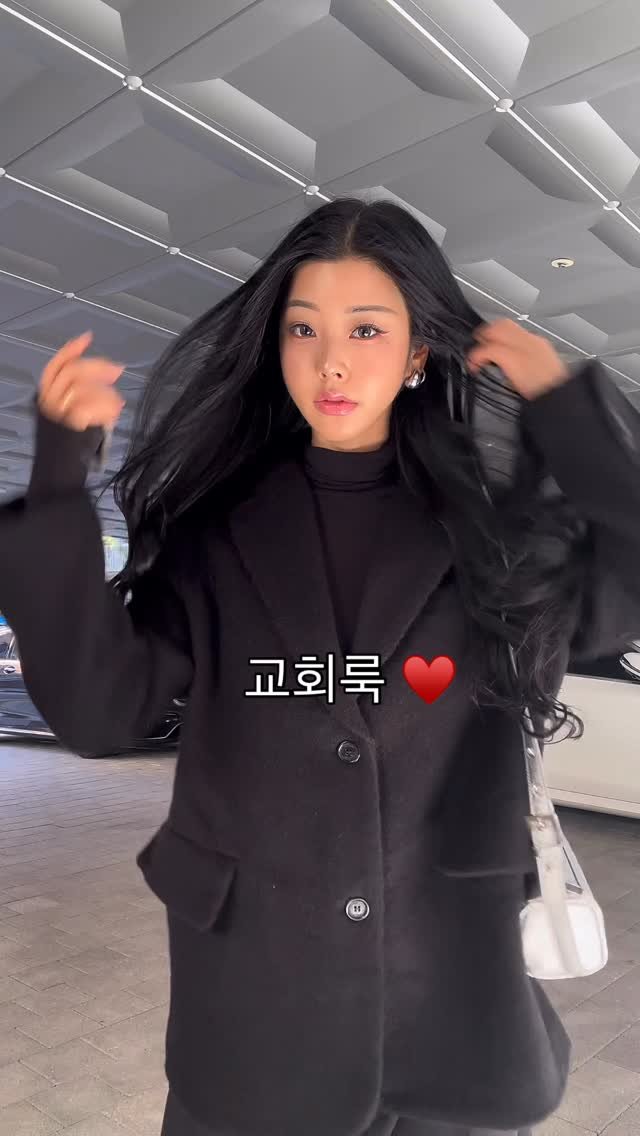 ka___young2000 게시물 이미지: 다들 행복한 주일 보내용~! 날씨 추부니까 따숩게@입기! 

#주일 #ootd #룩...