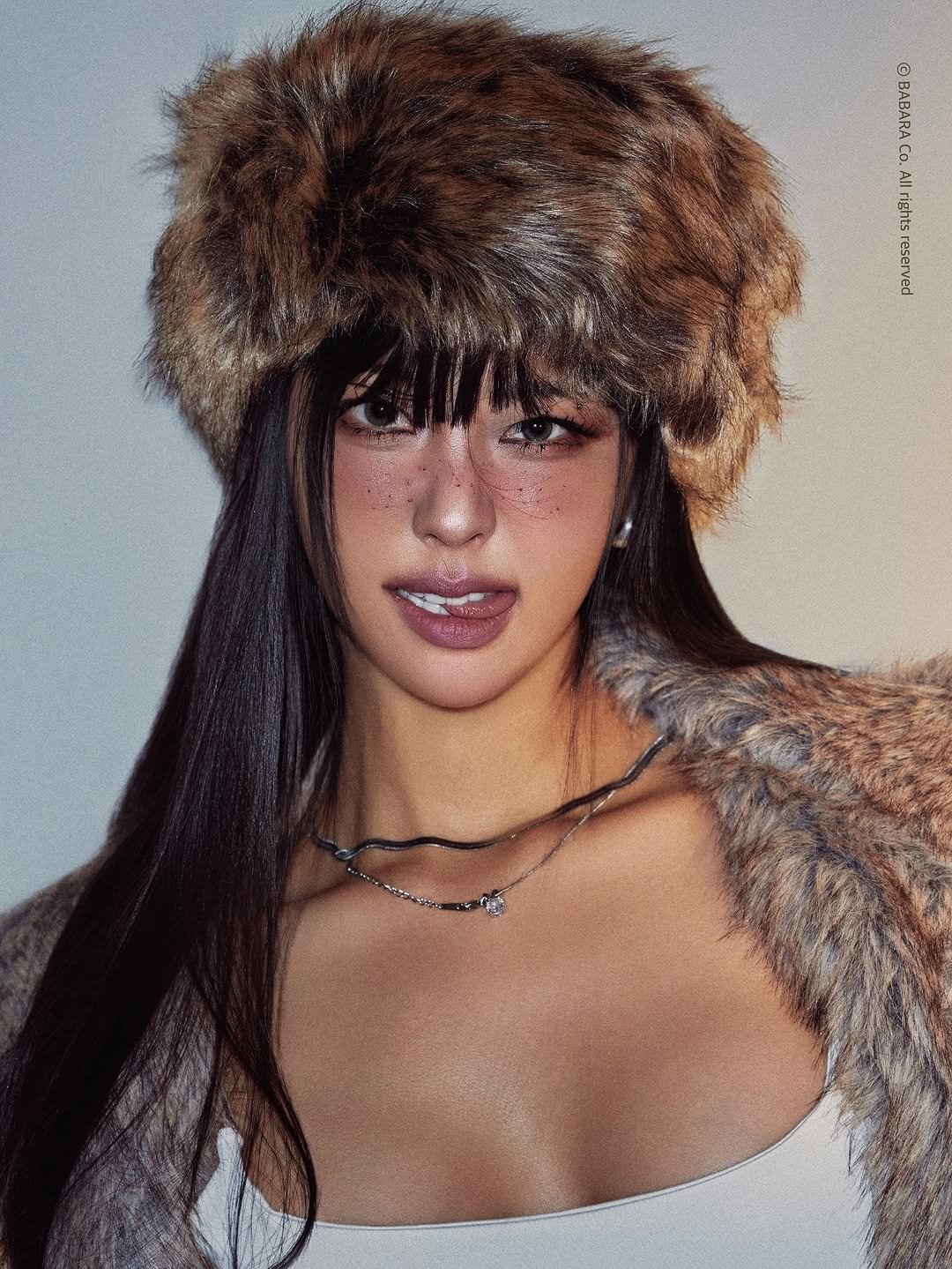 Photo shared by 가 영 on March 18, 2026 tagging @rewom_k, and @babarastudio.