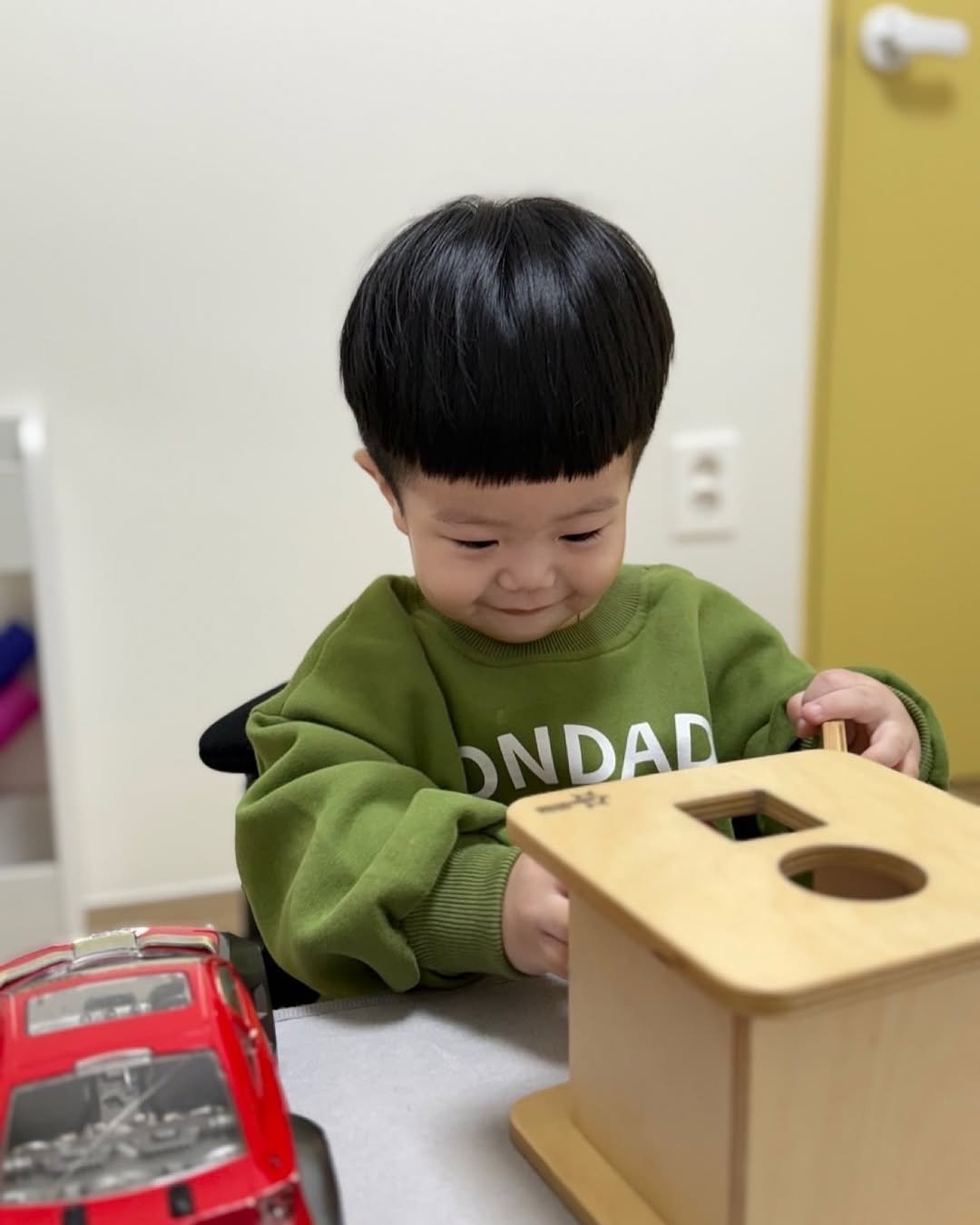 Photo by 은총 | 의진,하진이네 🏡 on October 20, 2025. May be an image of baby, toy and text.