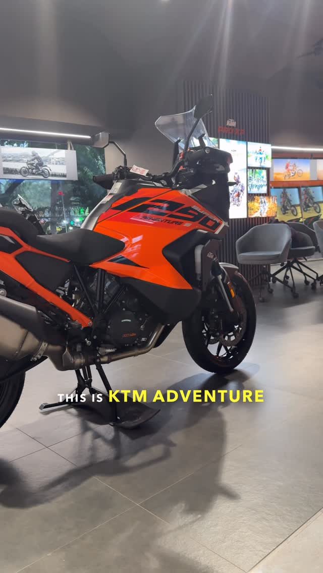 kalakaar_moto_trails 게시물 이미지: The All Might KTM Adventure S 1290 . One Of A Kind.