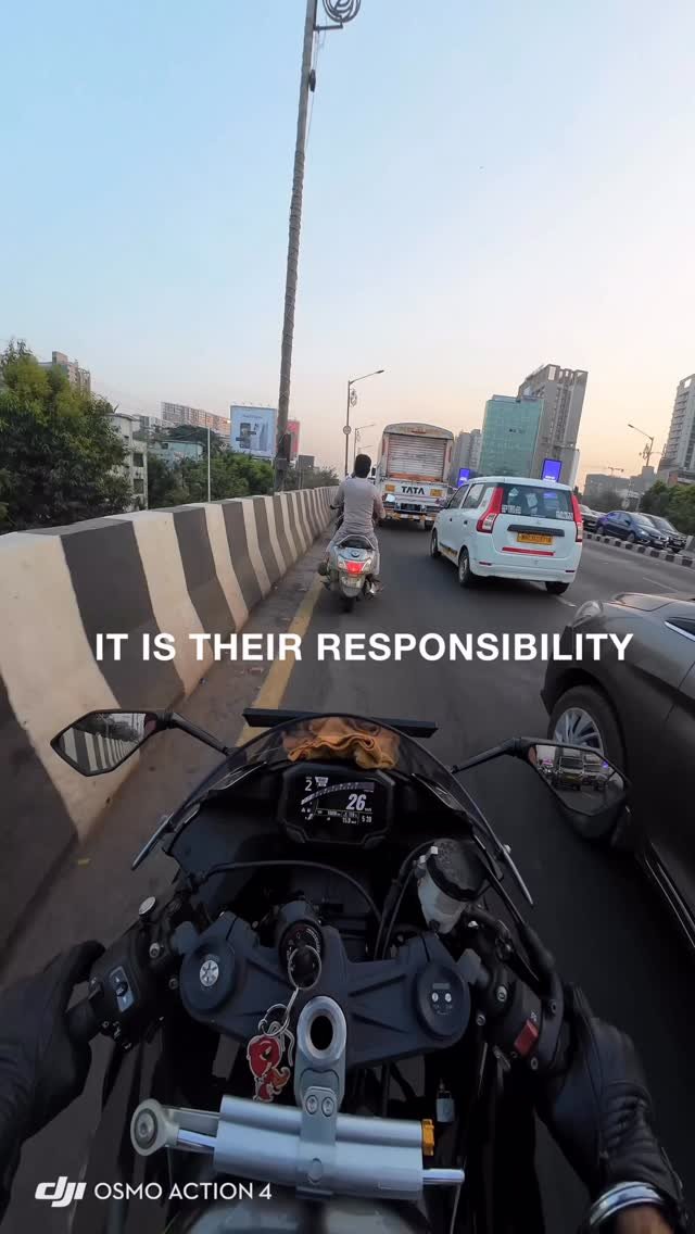 kalakaar_moto_trails 게시물 이미지: Buy Riding Gears For Your Kids Before Buying A...