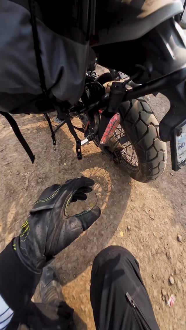 kalakaar_moto_trails 게시물 이미지: This one thing saved my ride in middle of...