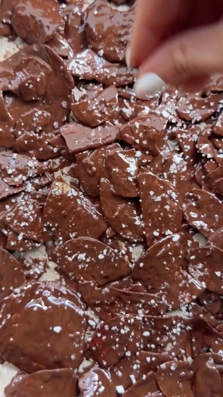 kalememaybe 게시물 이미지: for all my sweet & salty lovers 🍫🥔 chocolate...