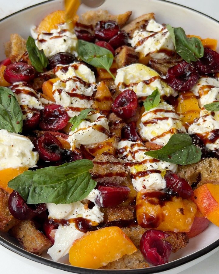 kalememaybe 게시물 이미지: peach & cherry panzanella 🍒🍑 two of of my...