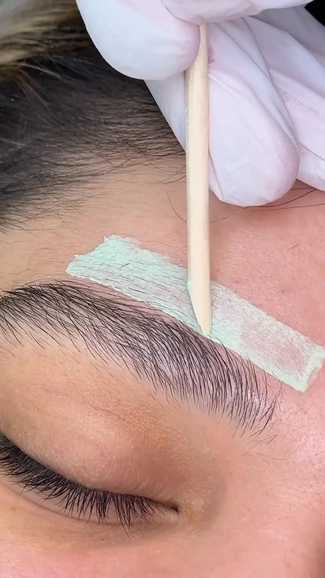 kalonbykylie 게시물 이미지: NEW WAX ALERT!!!

This gorgeous green wax is...