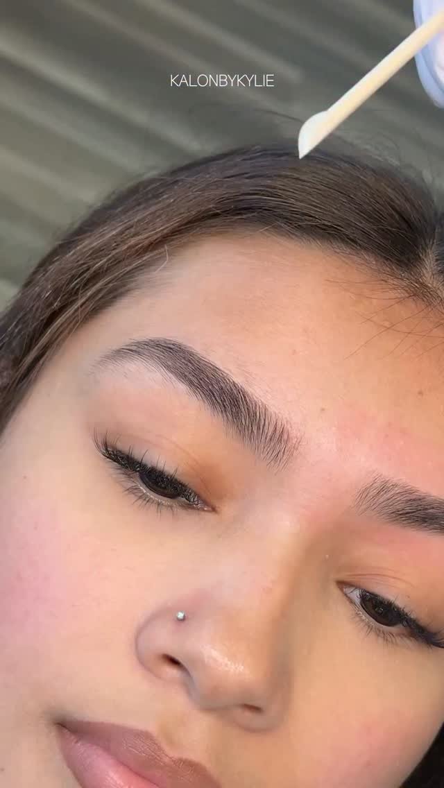 kalonbykylie 게시물 이미지: Las cejas perfectas…

the perfect...