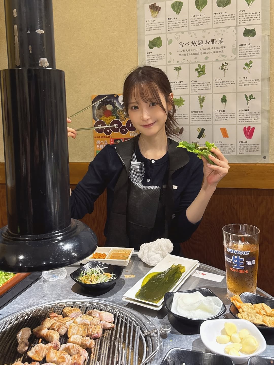 Photo by 桃乃木かな on April 24, 2026. May be an image of hot pot, fondue, sushi, vegetable, grill, skewer, chopsticks, buffet and text.