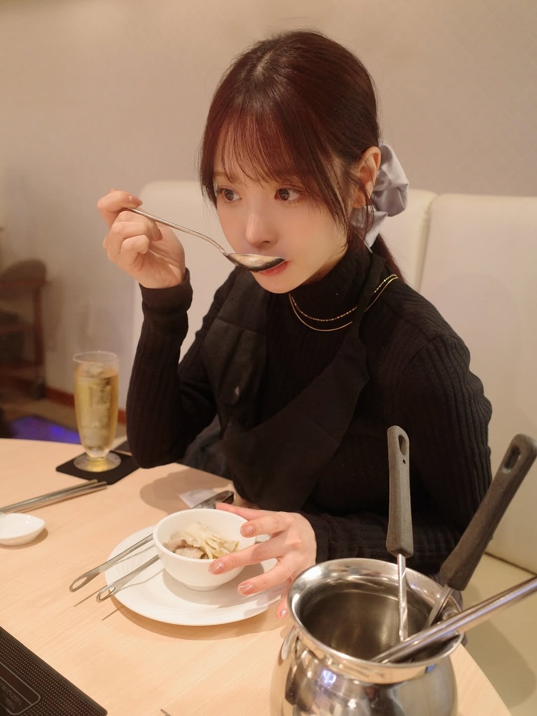 Photo by 桃乃木かな on February 19, 2026. May be an image of hot pot, fondue, pot and text.