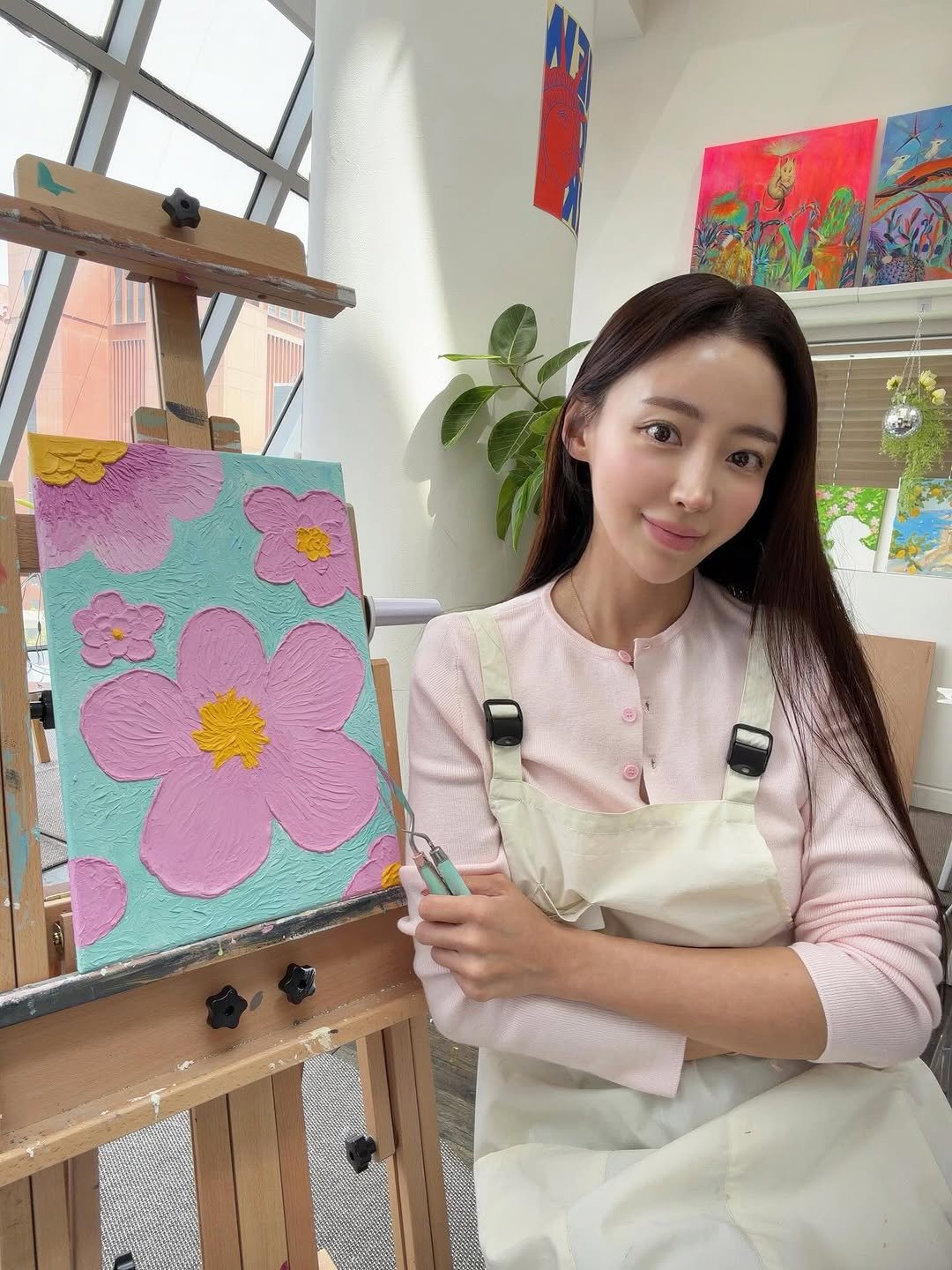 Photo shared by 강예진 on April 15, 2026 tagging @newyork.artclass. May be art of text.