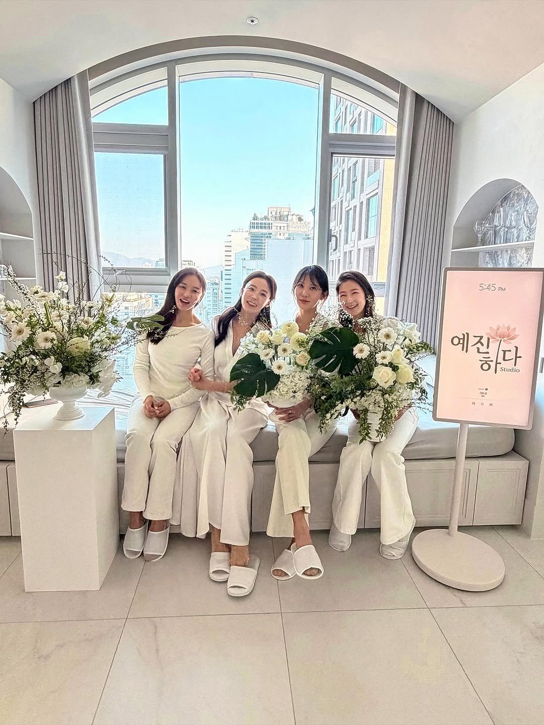 Photo shared by 강예진 on April 06, 2026 tagging @ye_se_o, @blossomsihyun, and @yejin_hada. May be an image of one or more people, baby's-breath, prairie gentian, wedding and text.