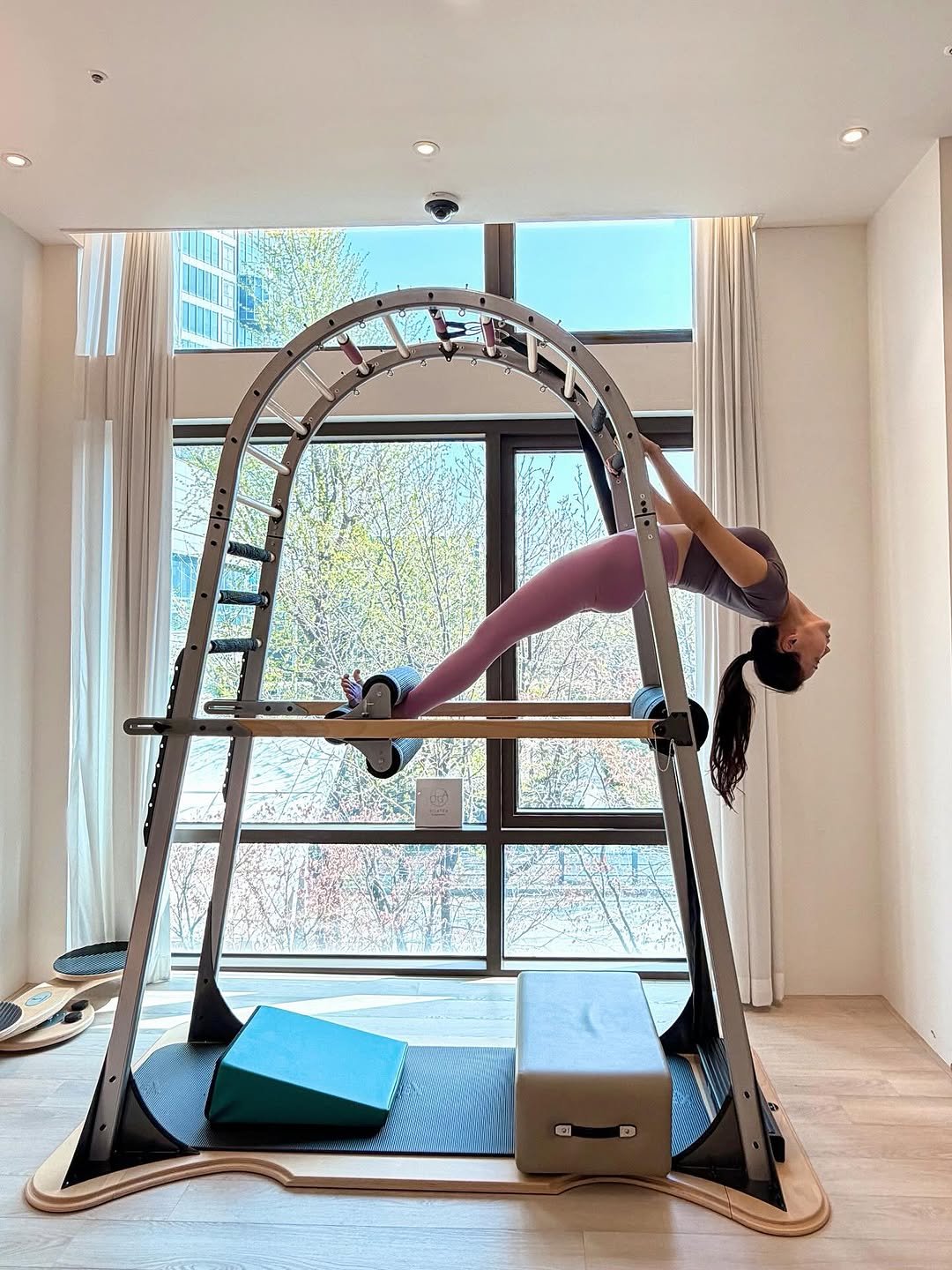 Photo shared by 강예진 on April 12, 2026 tagging @wongyeomii. May be an image of yoga, mat and text.