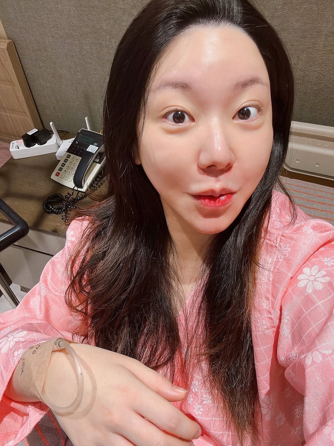 kangnajj 게시물 이미지: 나 잘하고 올꿰~~ 화이팅!!
지금 좀 씬났음