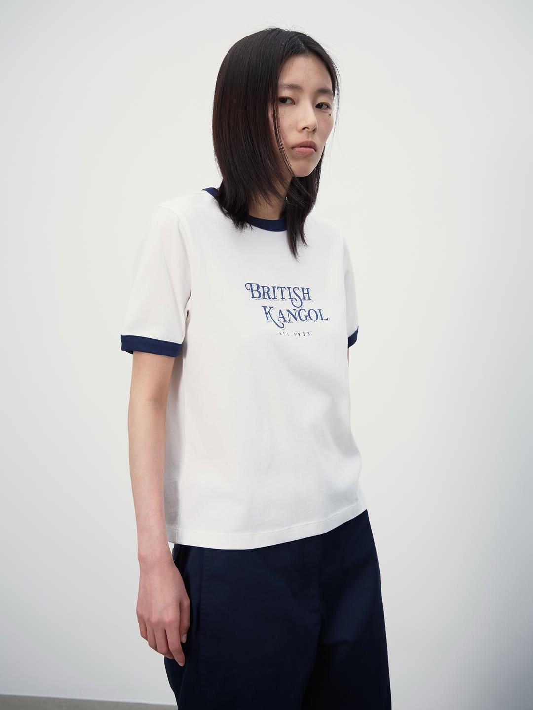 kangolkorea 게시물 이미지: SUMMER T-SHIRT

뜨거운 햇빛 아래에서도 부담 없이.

하나만 입어도...