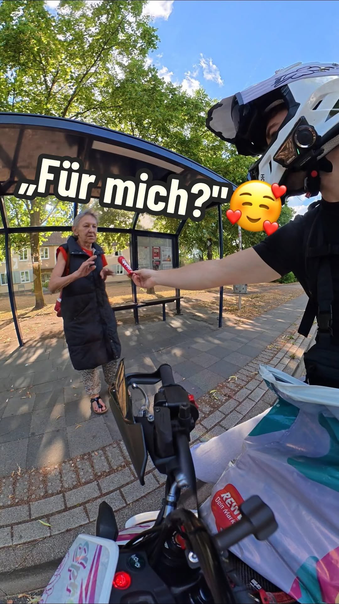 karavasy_ 게시물 이미지: „Wollen Sie kein Eis?"😮🤯

Ich war wieder in...