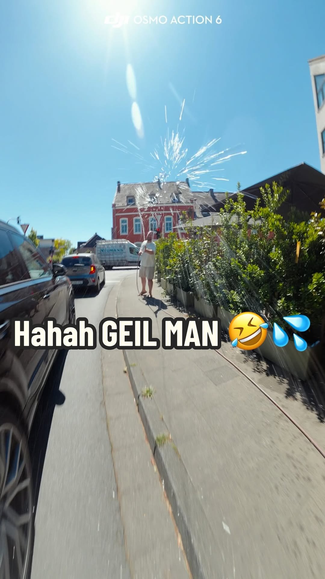 karavasy_ 게시물 이미지: Perfekte Abkühlung bei 30Grad 🥹💦

Ich weiß...