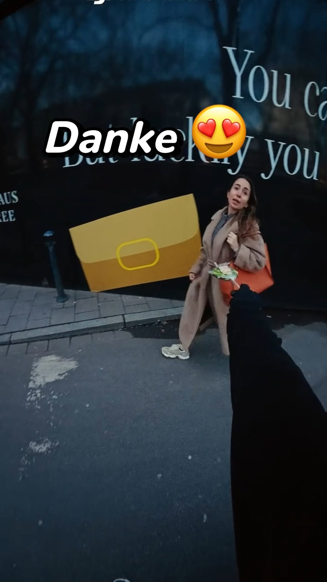 karavasy_ 게시물 이미지: TUT MIR LEID🥲🙏🏼

Da hat selbst der Lolli 🍭...