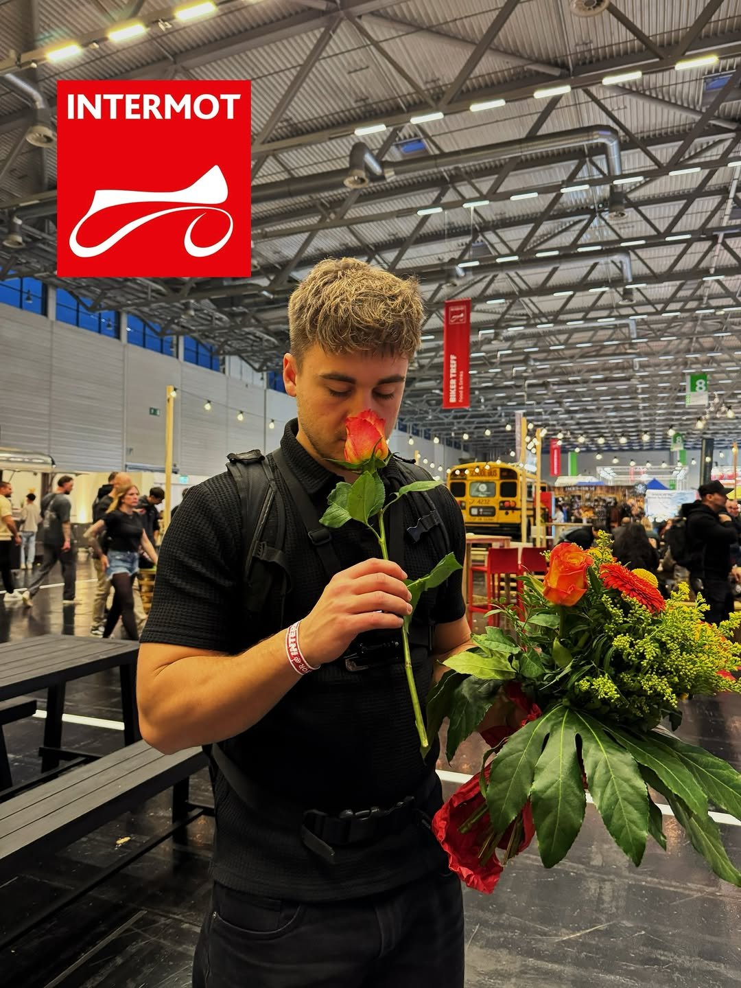 Photo shared by Karavasy on December 08, 2025 tagging @annika.ju, @intermot, and @katha_180402. May be an image of carnation and text.