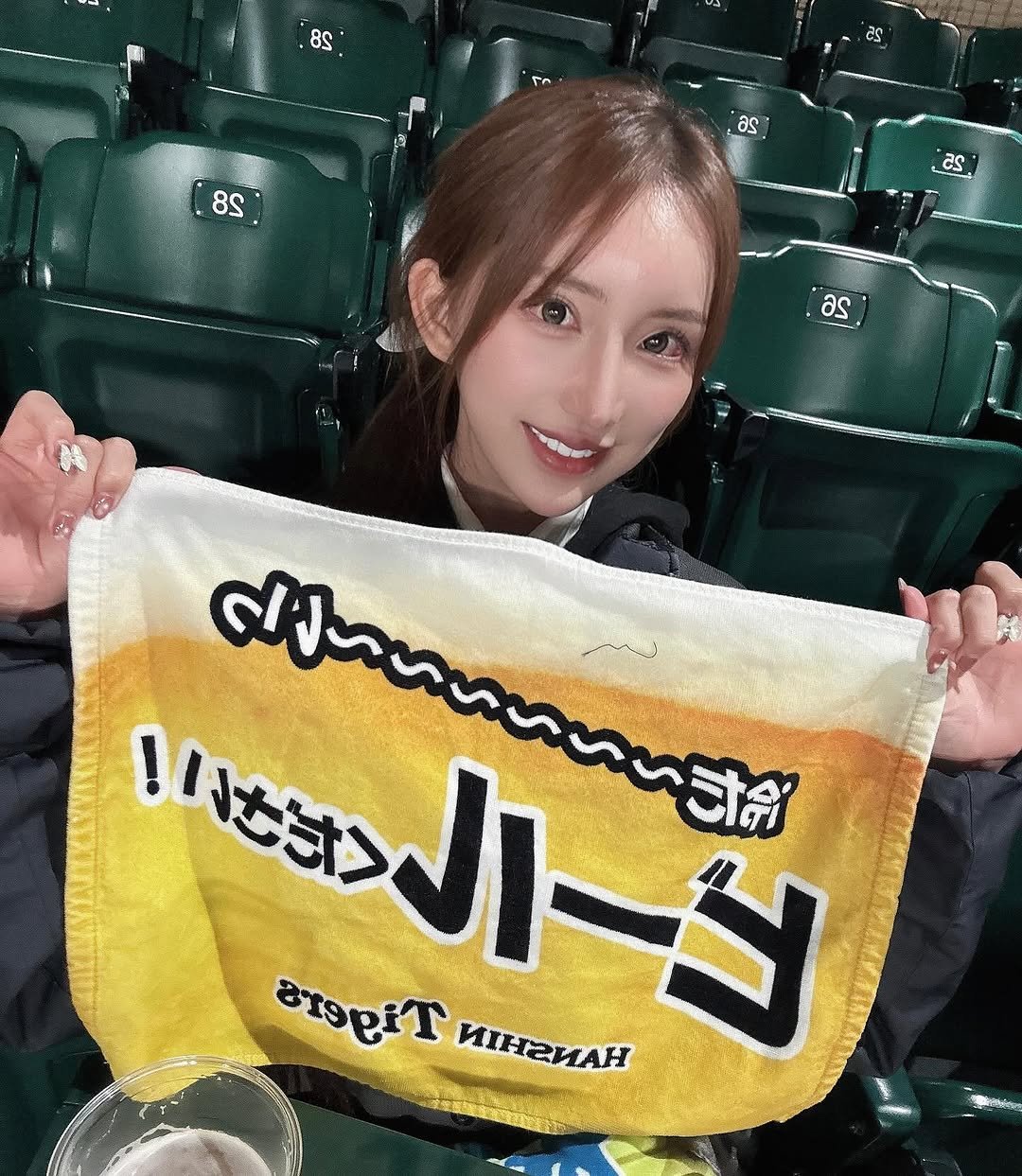 karen_yuzuriha 게시물 이미지: ⚾️

今更だけど日本シリーズへ行って来たよ。
球場仕様で、可愛い格好をしていないからあまり載...