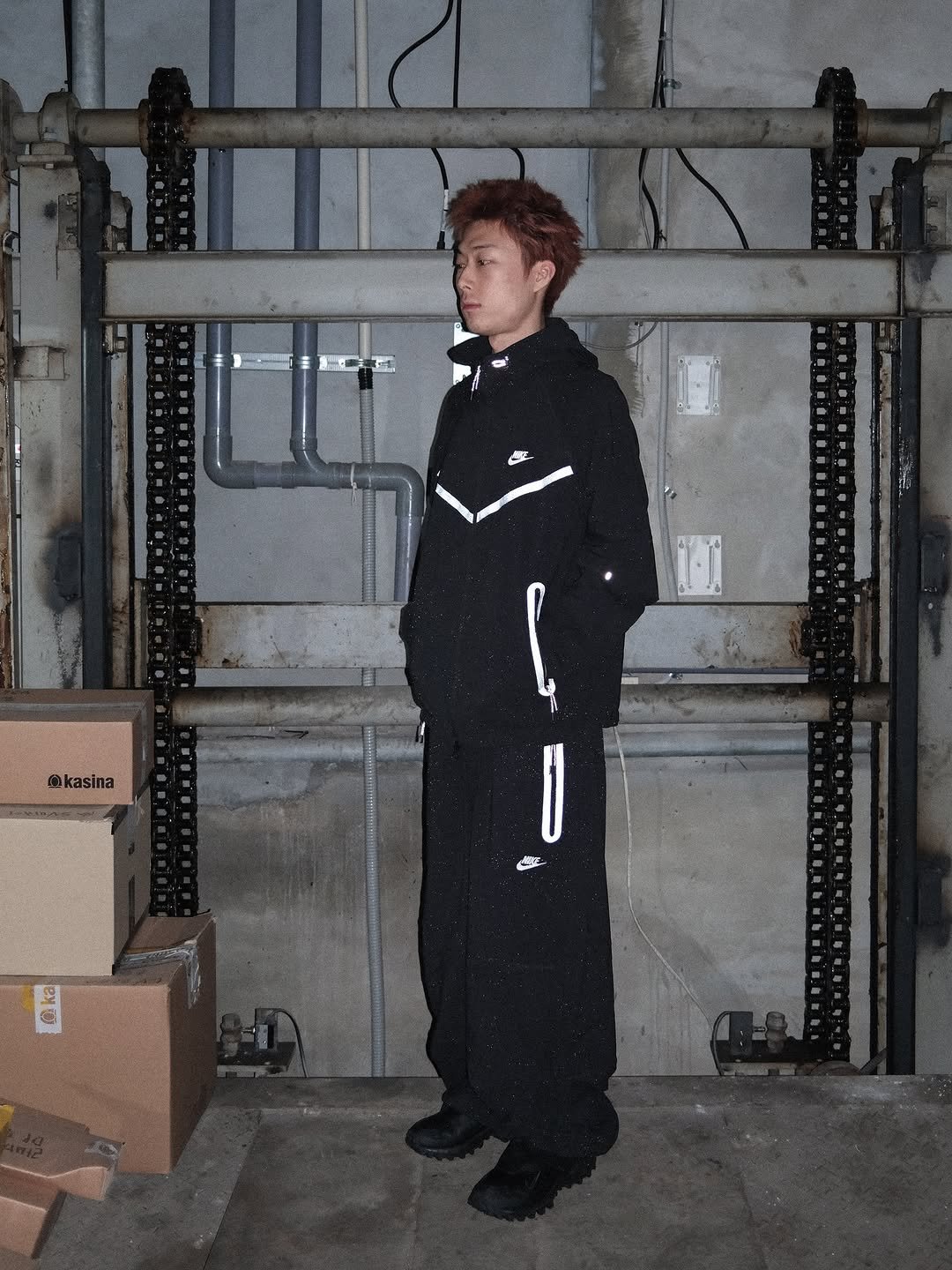 Photo by Kasina_Hannam on October 13, 2025. May be an image of duffle coat, overcoat, parka, sweatpants and text.