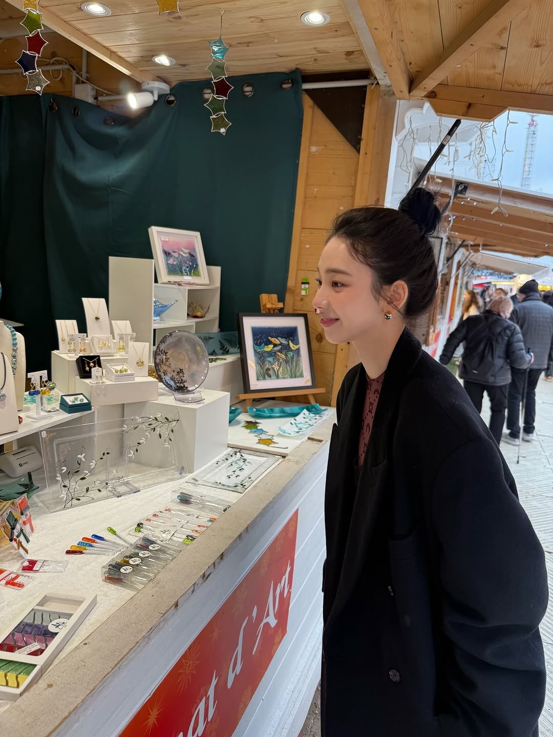 Photo by KARINA on December 26, 2025. May be an image of jewelry, lace and text.