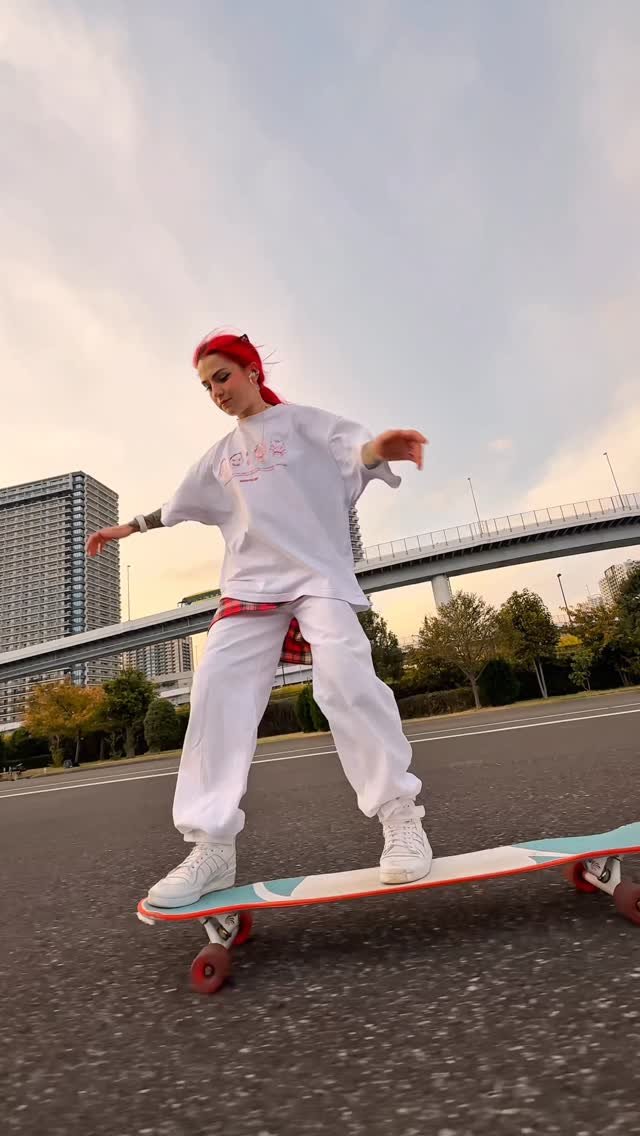 katevoynova 게시물 이미지: Как перестать слушать этот потрясающий трек?...