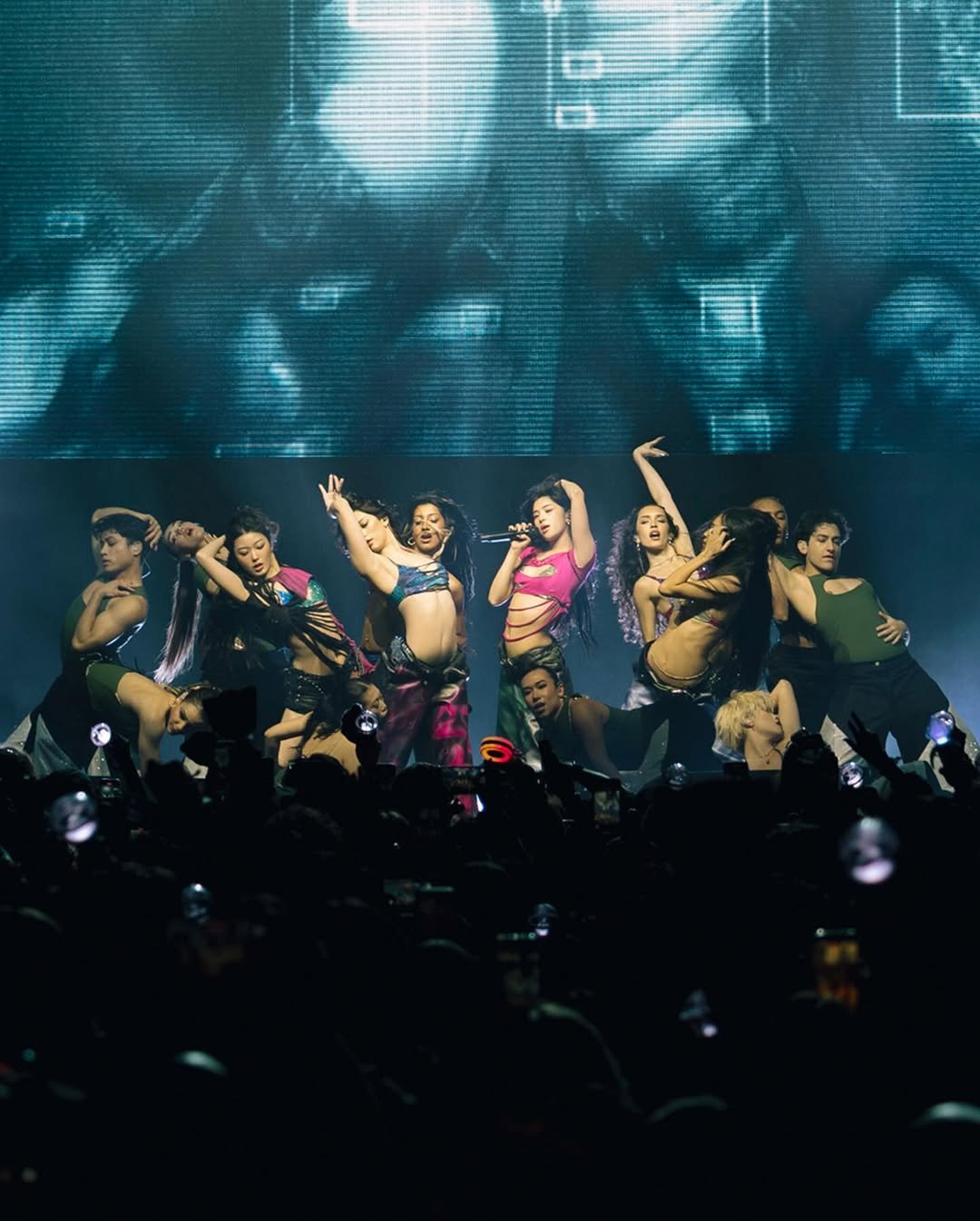 Photo shared by KATSEYE on November 25, 2025 tagging @meretmanon, @lararajj, @daniela_avanzini, @sophia_laforteza, @meganskiendiel, and @y0on_cha3. May be an image of crowd, concert and text.