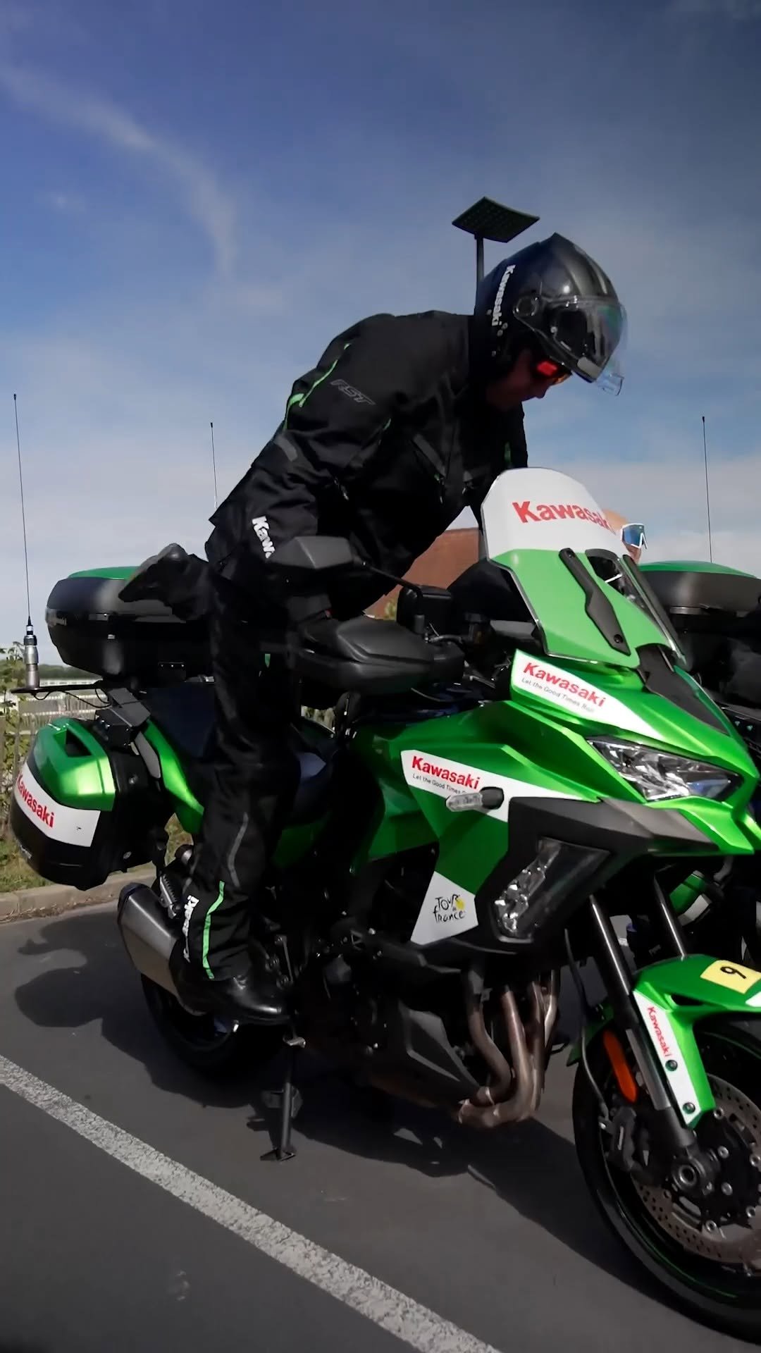 kawasakiusa 게시물 이미지: Be right back, we’re busy reminiscing about...