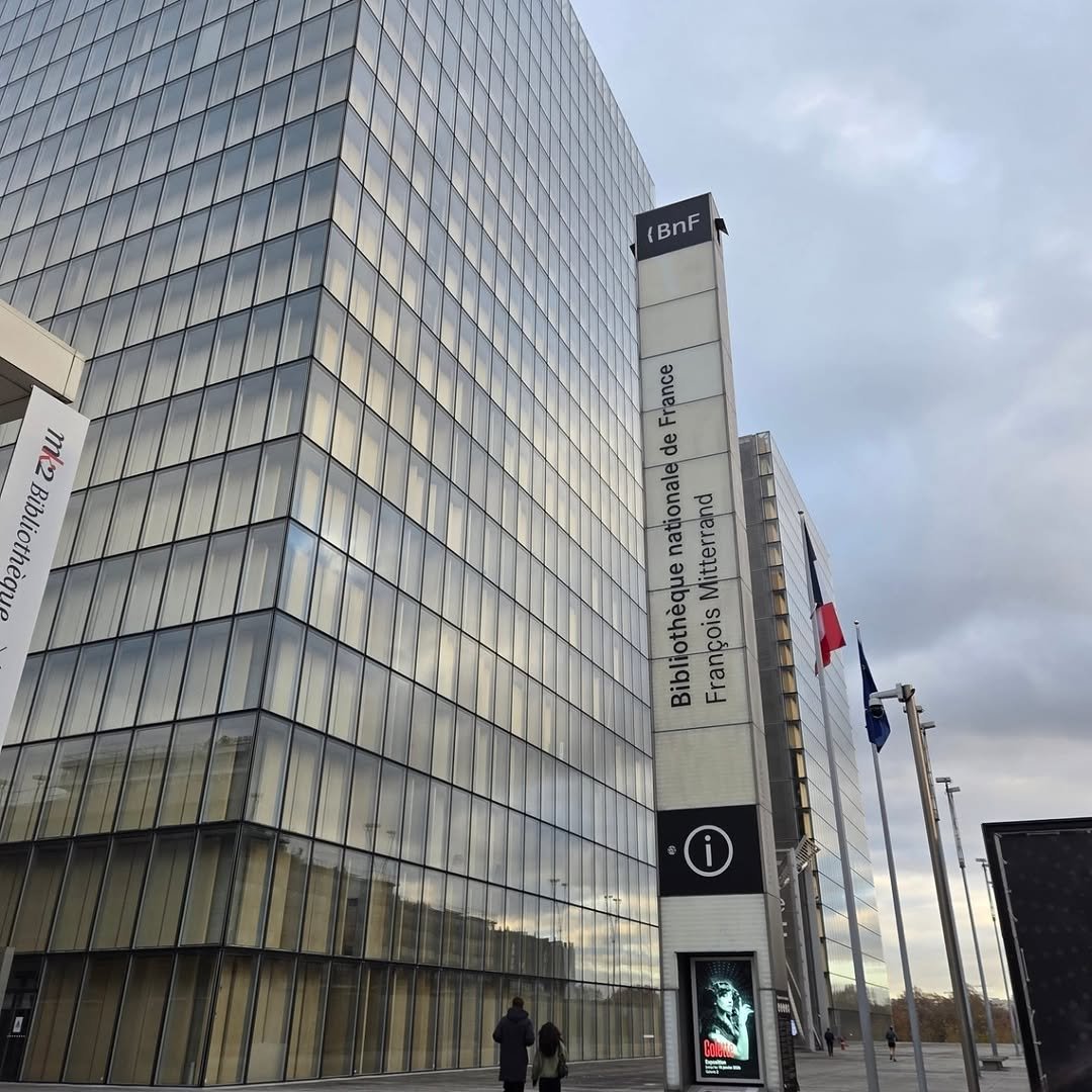 Photo by KBBY 국제아동청소년도서협의회 on November 29, 2025. May be an image of buildings and text.